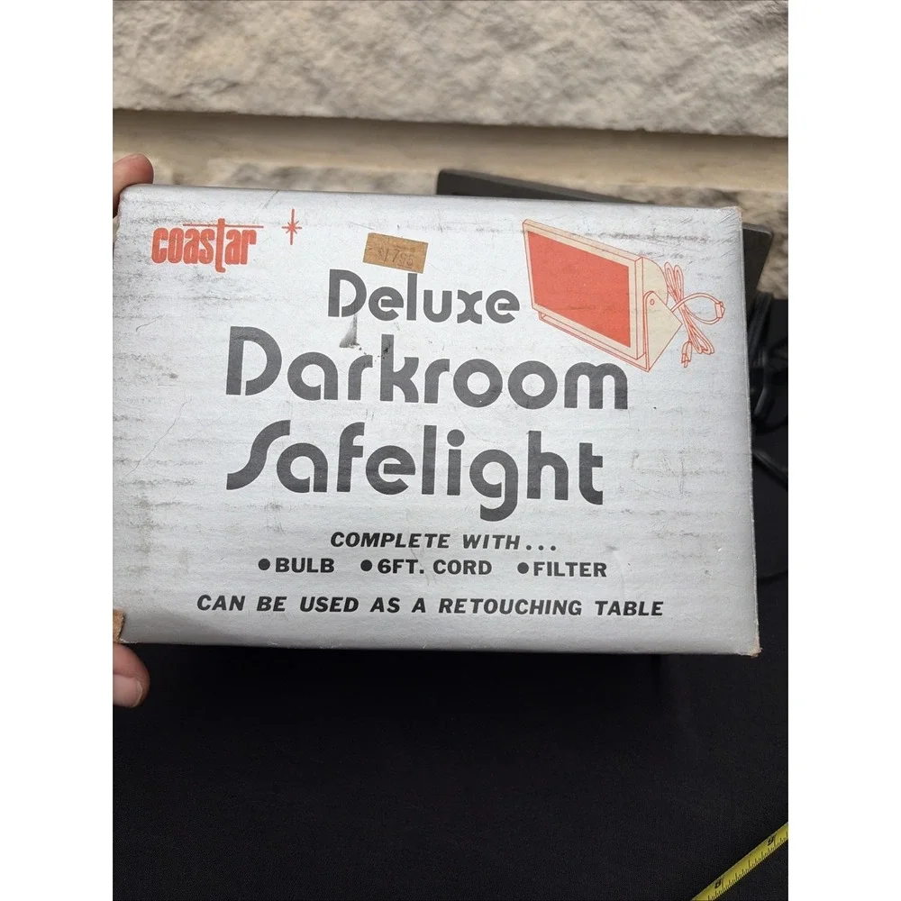 Coastar Deluxe Darkroom Safe Light with Filter 5x7